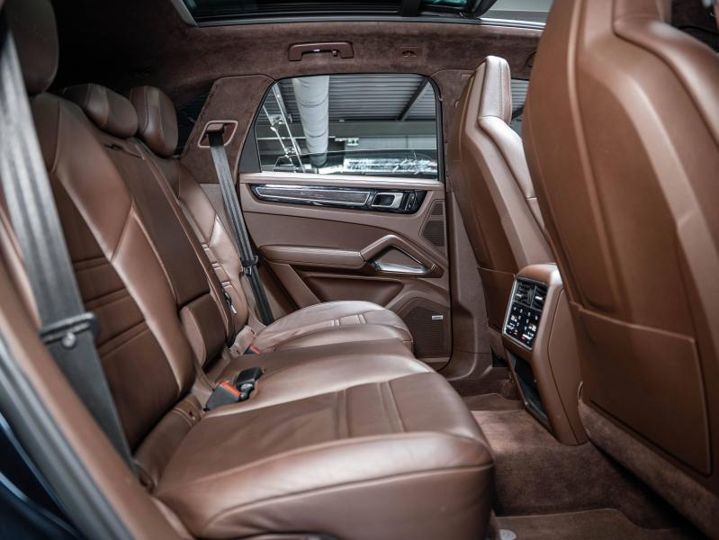 Voitures occasions PORSCHE CAYENNE Turbo Champagne-au-Mont-d'Or