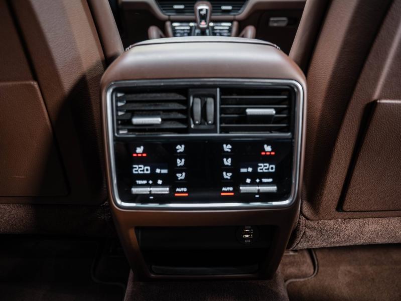 Voitures occasions PORSCHE CAYENNE Turbo Champagne-au-Mont-d'Or