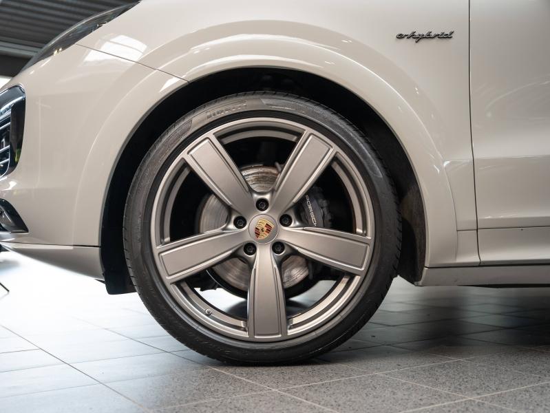 Voitures occasions PORSCHE Cayenne Coupe E-Hybrid Platinum Ed Champagne-au-Mont-d'Or