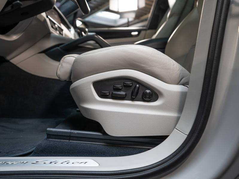 Voitures occasions PORSCHE Cayenne Coupe E-Hybrid Platinum Ed Champagne-au-Mont-d'Or