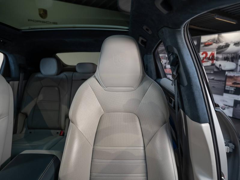 Voitures occasions PORSCHE Cayenne Coupe E-Hybrid Platinum Ed Champagne-au-Mont-d'Or