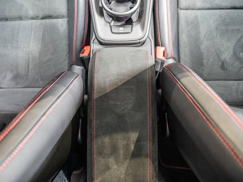 Voitures occasions PORSCHE 911 Coupe Carrera GTS Champagne-au-Mont-d'Or