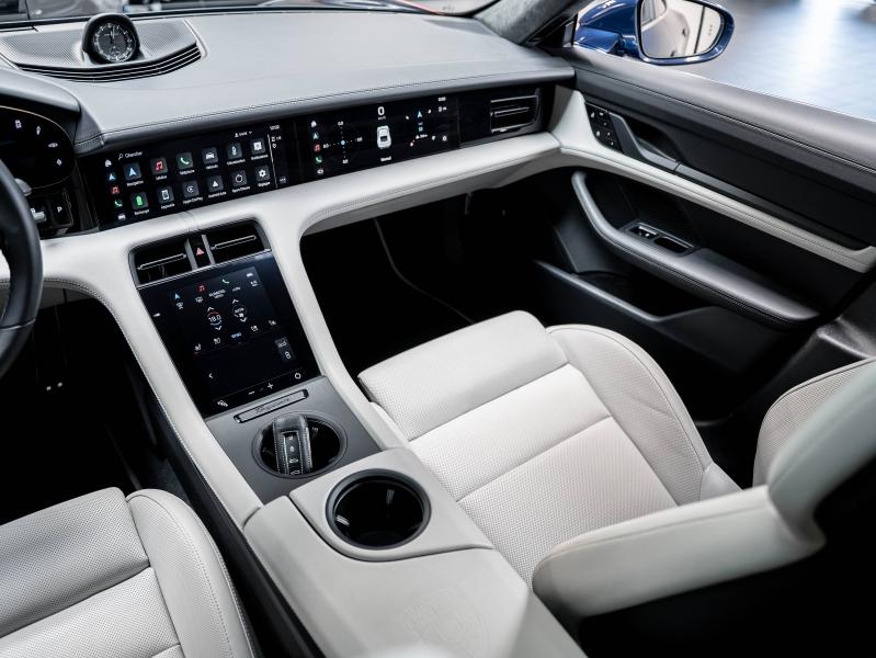 Voitures occasions PORSCHE Taycan Turbo Champagne-au-Mont-d'Or