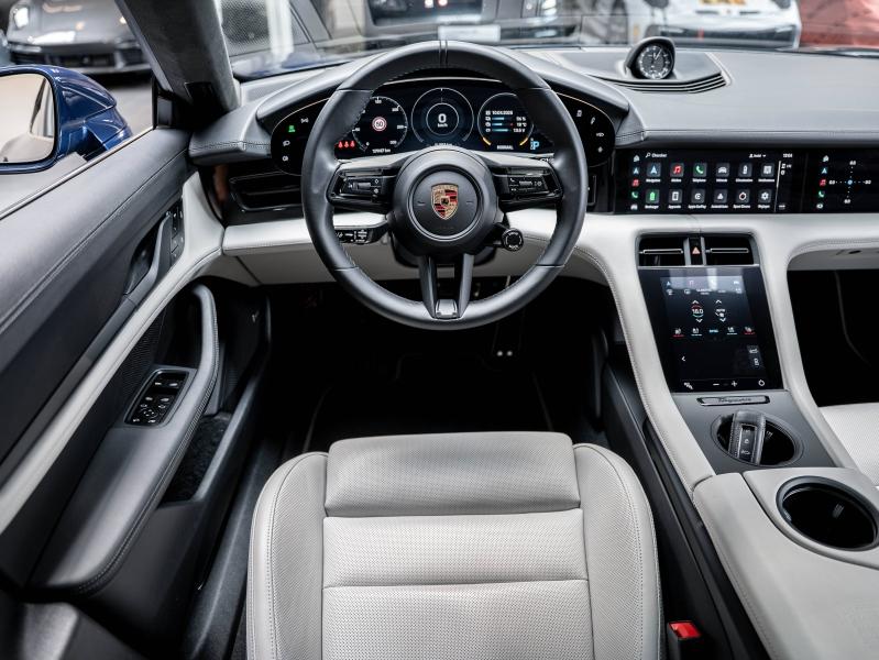 Voitures occasions PORSCHE Taycan Turbo Champagne-au-Mont-d'Or