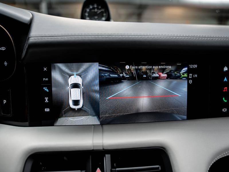 Voitures occasions PORSCHE Taycan Turbo Champagne-au-Mont-d'Or