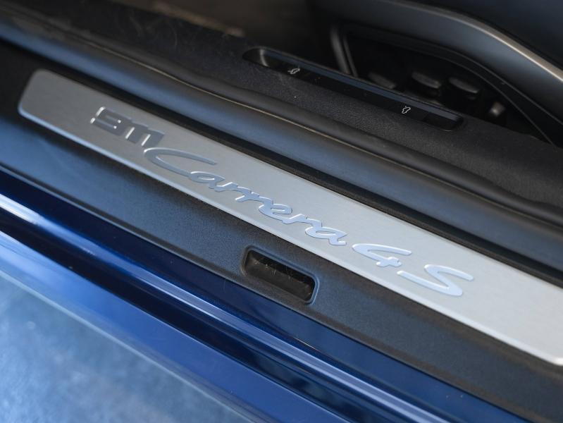 Voitures occasions PORSCHE 911 Coupe Carrera 4S Champagne-au-Mont-d'Or