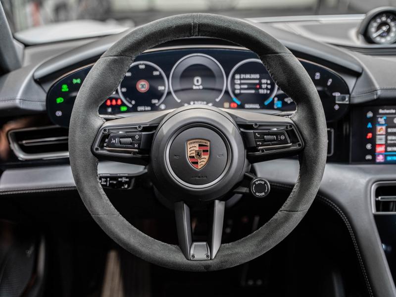 Voitures occasions PORSCHE Taycan 4S Champagne-au-Mont-d'Or