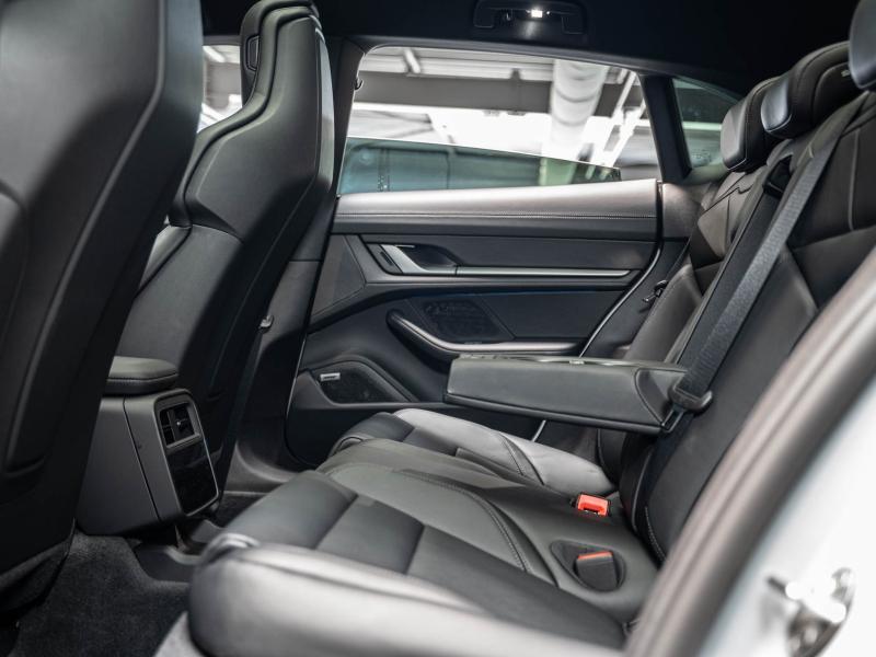 Voitures occasions PORSCHE Taycan 4S Champagne-au-Mont-d'Or