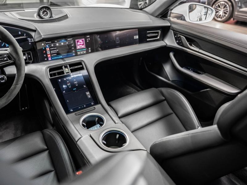 Voitures occasions PORSCHE Taycan 4S Champagne-au-Mont-d'Or