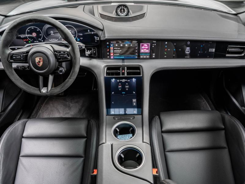 Voitures occasions PORSCHE Taycan 4S Champagne-au-Mont-d'Or