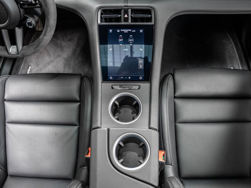 Voitures occasions PORSCHE Taycan 4S Champagne-au-Mont-d'Or