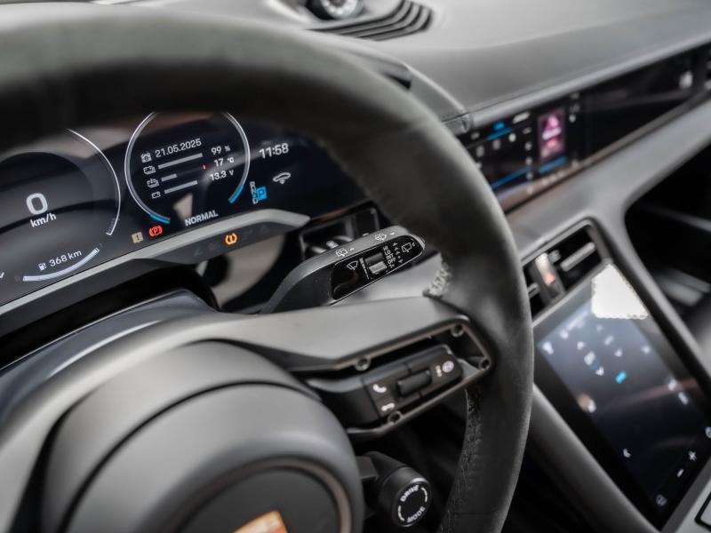 Voitures occasions PORSCHE Taycan 4S Champagne-au-Mont-d'Or