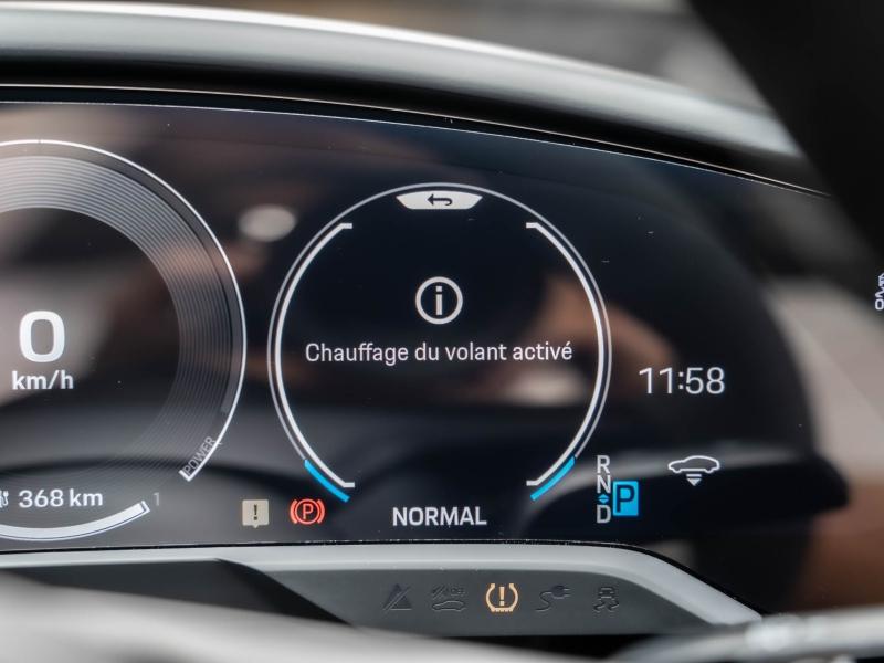 Voitures occasions PORSCHE Taycan 4S Champagne-au-Mont-d'Or