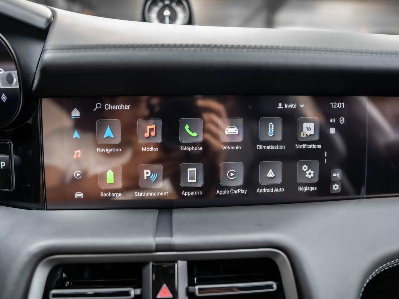 Voitures occasions PORSCHE Taycan 4S Champagne-au-Mont-d'Or