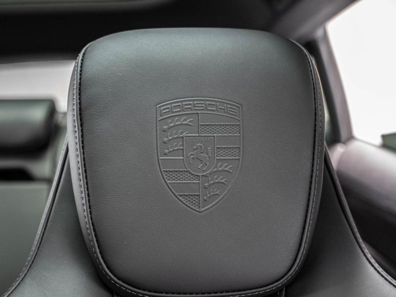 Voitures occasions PORSCHE Taycan 4S Champagne-au-Mont-d'Or