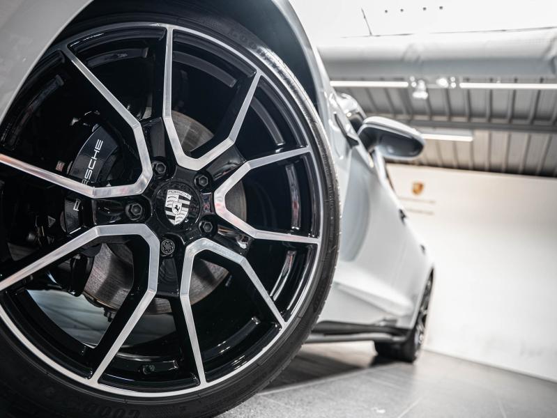 Voitures occasions PORSCHE Taycan 4S Champagne-au-Mont-d'Or