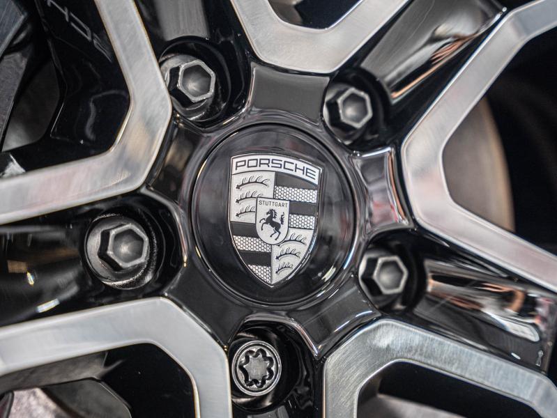 Voitures occasions PORSCHE Taycan 4S Champagne-au-Mont-d'Or