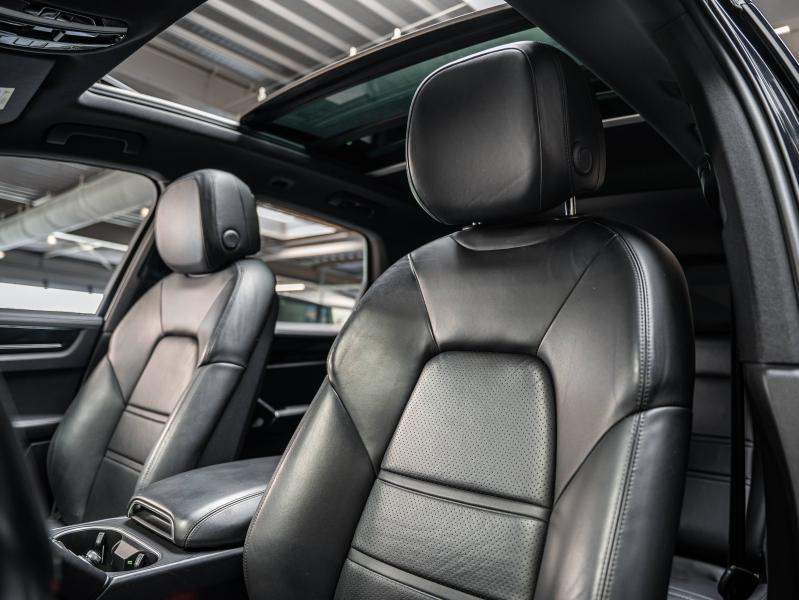 Voitures occasions PORSCHE CAYENNE E-Hybrid Champagne-au-Mont-d'Or