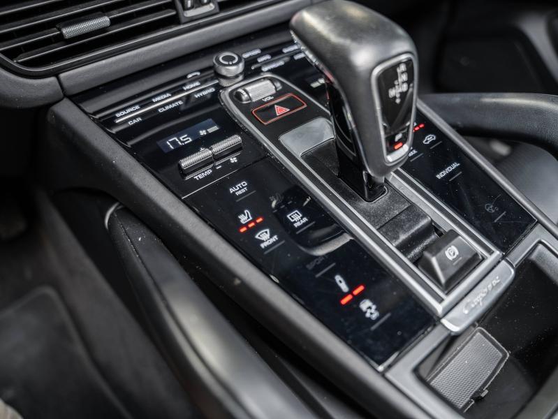 Voitures occasions PORSCHE CAYENNE E-Hybrid Champagne-au-Mont-d'Or