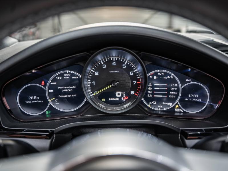 Voitures occasions PORSCHE CAYENNE E-Hybrid Champagne-au-Mont-d'Or