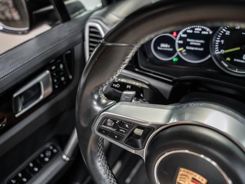 Voitures occasions PORSCHE CAYENNE E-Hybrid Champagne-au-Mont-d'Or