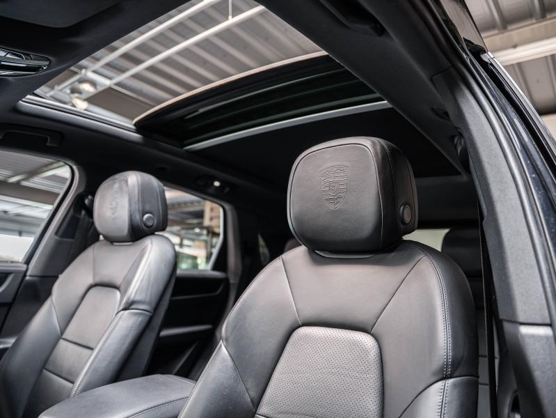 Voitures occasions PORSCHE CAYENNE E-Hybrid Champagne-au-Mont-d'Or