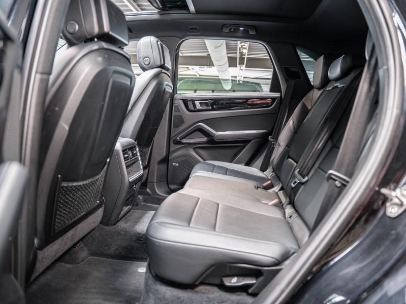 Voitures occasions PORSCHE CAYENNE E-Hybrid Champagne-au-Mont-d'Or