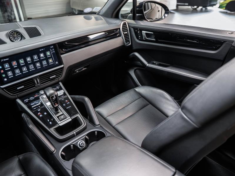 Voitures occasions PORSCHE CAYENNE E-Hybrid Champagne-au-Mont-d'Or