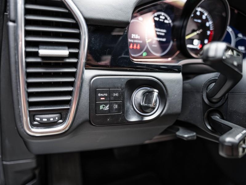 Voitures occasions PORSCHE CAYENNE E-Hybrid Champagne-au-Mont-d'Or