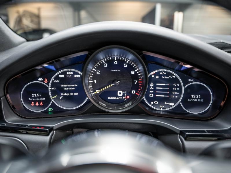 Voitures occasions PORSCHE CAYENNE E-Hybrid Champagne-au-Mont-d'Or