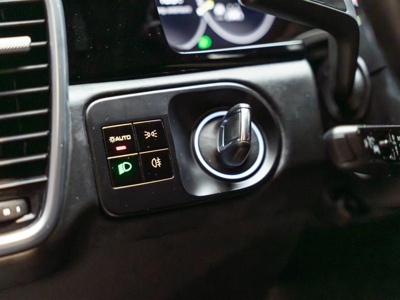 Voitures occasions PORSCHE CAYENNE E-Hybrid Champagne-au-Mont-d'Or