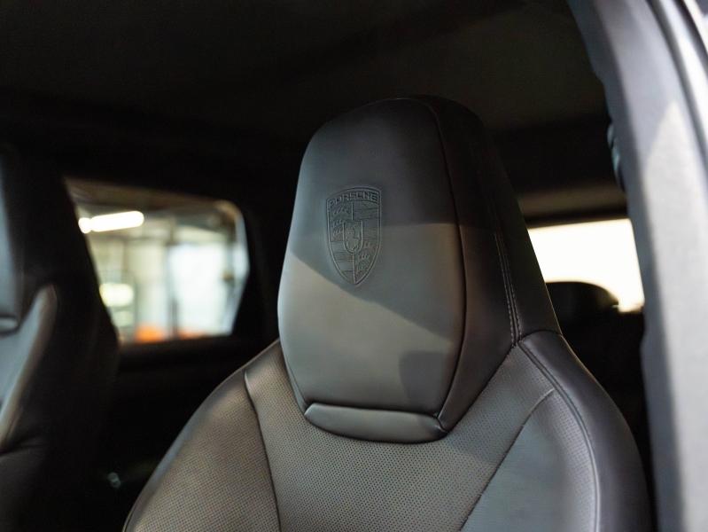 Voitures occasions PORSCHE CAYENNE E-Hybrid Champagne-au-Mont-d'Or