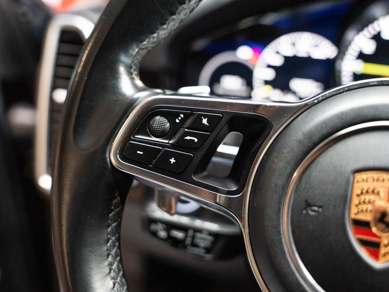 Voitures occasions PORSCHE CAYENNE E-Hybrid Champagne-au-Mont-d'Or