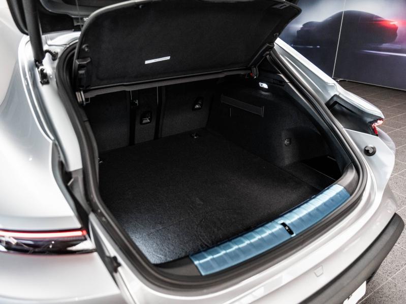 Voitures occasions PORSCHE Taycan Sport Turismo Base Champagne-au-Mont-d'Or