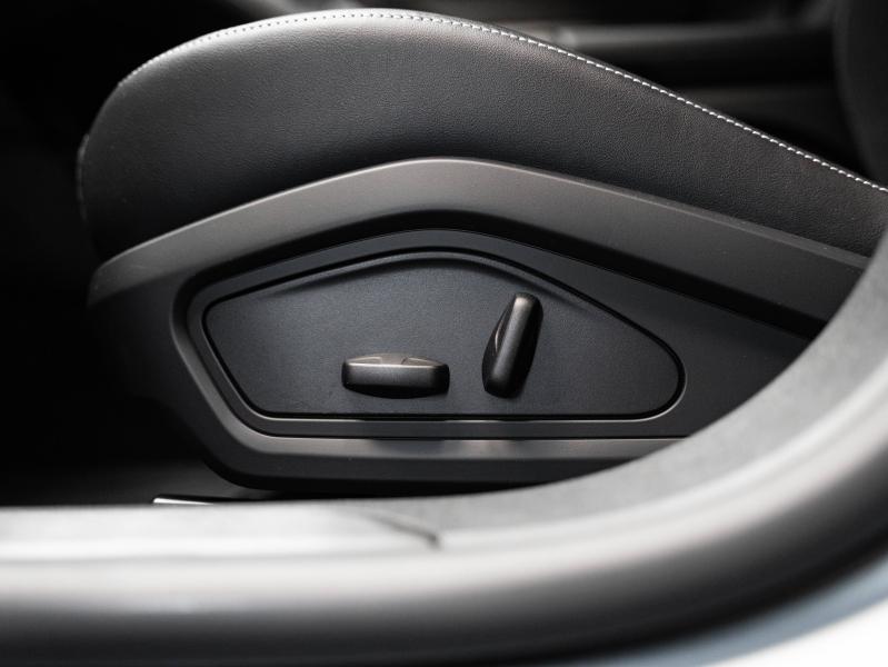 Voitures occasions PORSCHE Taycan Sport Turismo Base Champagne-au-Mont-d'Or