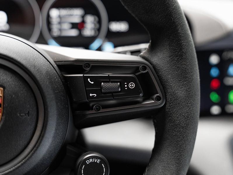 Voitures occasions PORSCHE Taycan Sport Turismo Base Champagne-au-Mont-d'Or