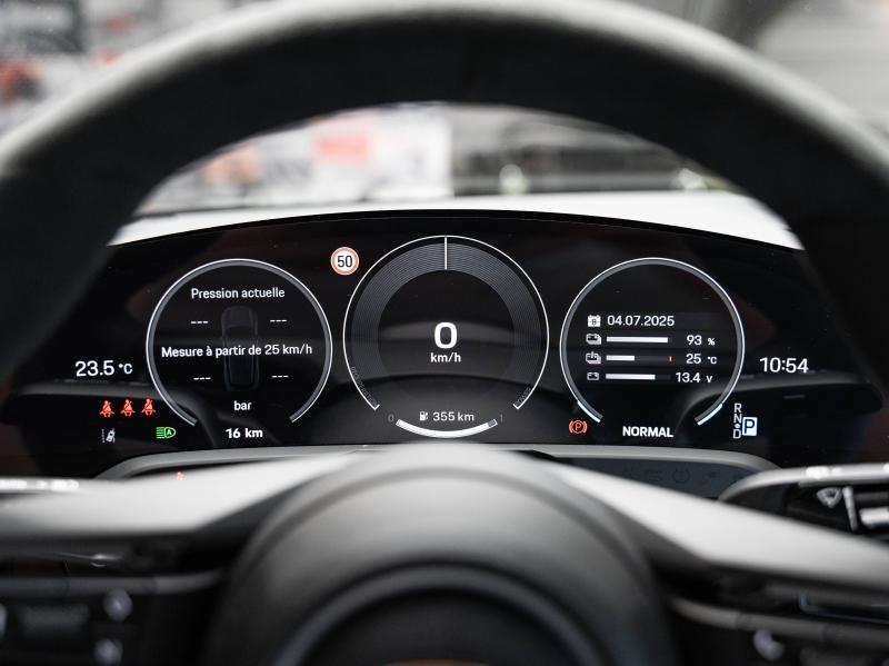 Voitures occasions PORSCHE Taycan Sport Turismo Base Champagne-au-Mont-d'Or