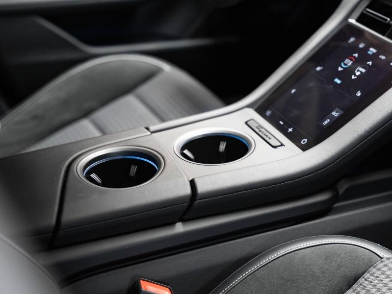 Voitures occasions PORSCHE Taycan Sport Turismo Base Champagne-au-Mont-d'Or