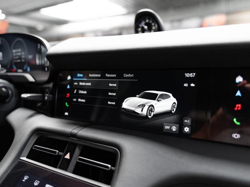 Voitures occasions PORSCHE Taycan Sport Turismo Base Champagne-au-Mont-d'Or