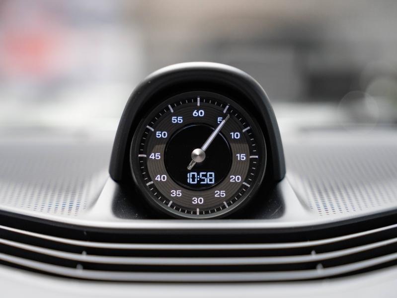 Voitures occasions PORSCHE Taycan Sport Turismo Base Champagne-au-Mont-d'Or