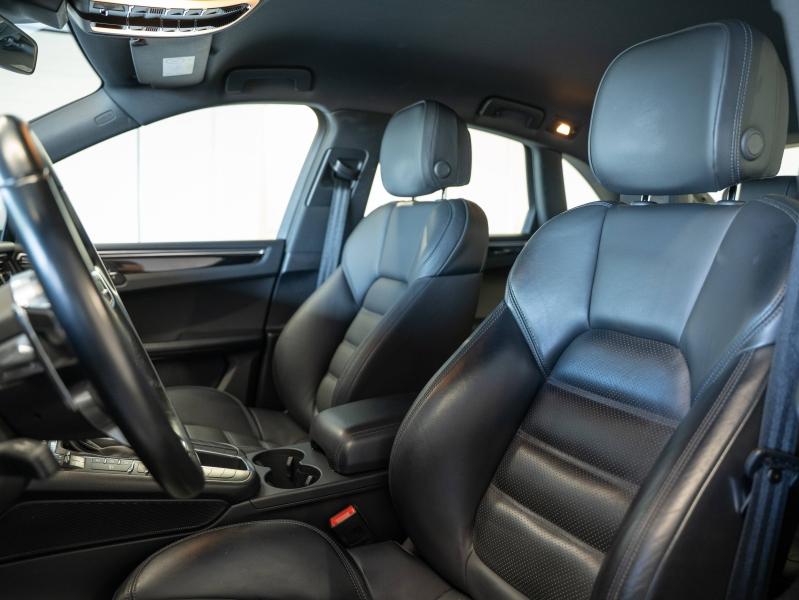 Voitures occasions PORSCHE MACAN S Champagne-au-Mont-d'Or