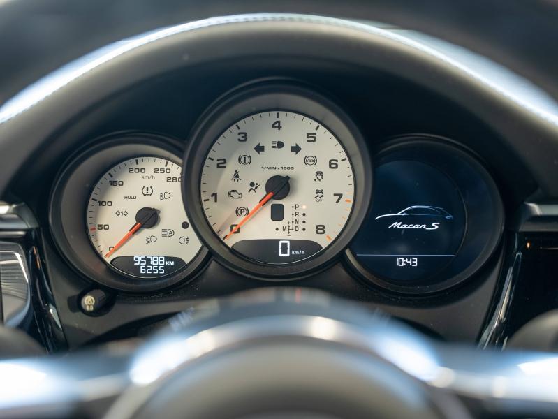 Voitures occasions PORSCHE MACAN S Champagne-au-Mont-d'Or