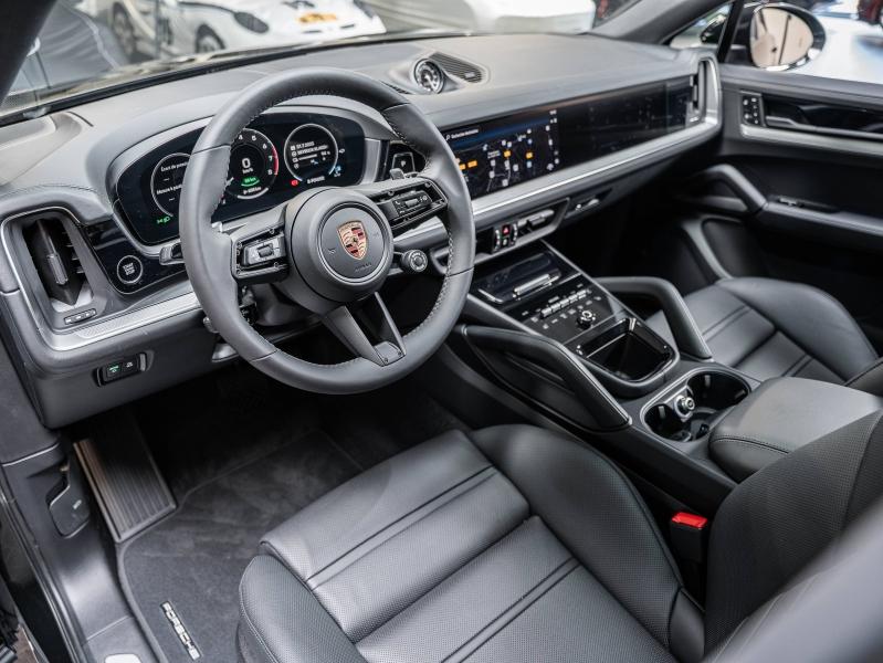 Voitures occasions PORSCHE Cayenne Coupe E-Hybrid Champagne-au-Mont-d'Or