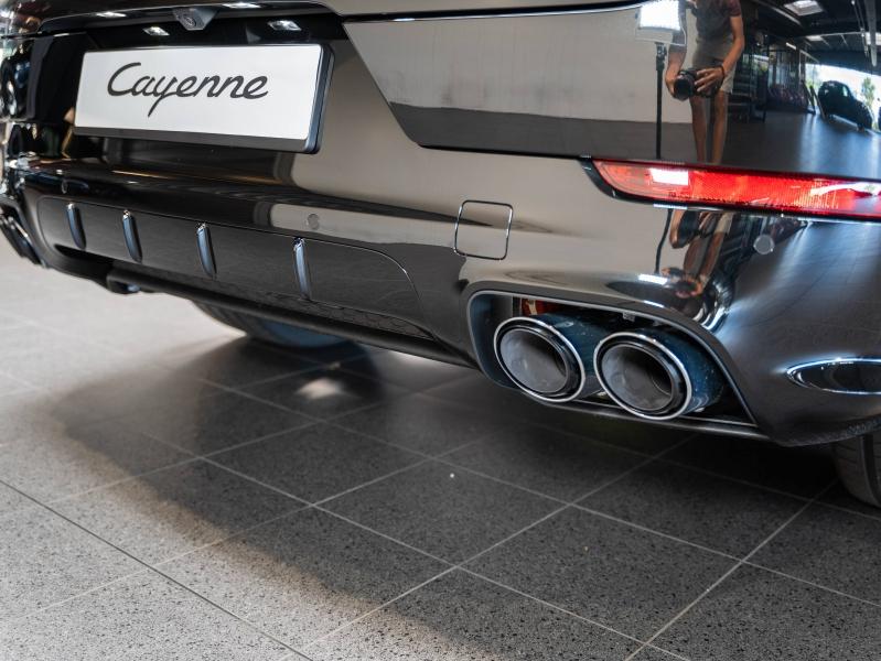 Voitures occasions PORSCHE Cayenne Coupe E-Hybrid Champagne-au-Mont-d'Or