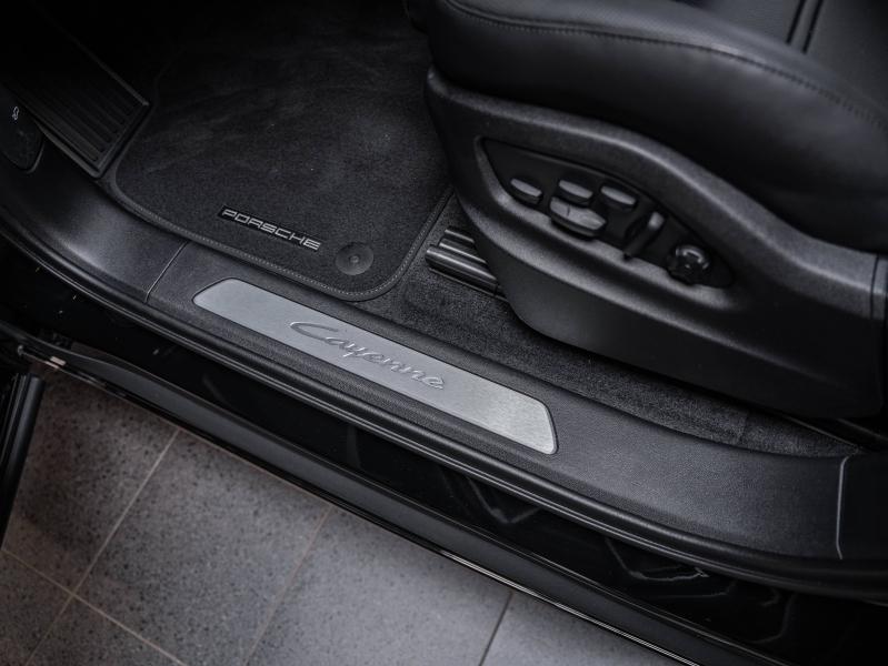 Voitures occasions PORSCHE Cayenne Coupe E-Hybrid Champagne-au-Mont-d'Or