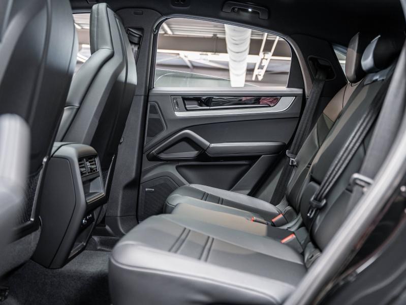 Voitures occasions PORSCHE Cayenne Coupe E-Hybrid Champagne-au-Mont-d'Or