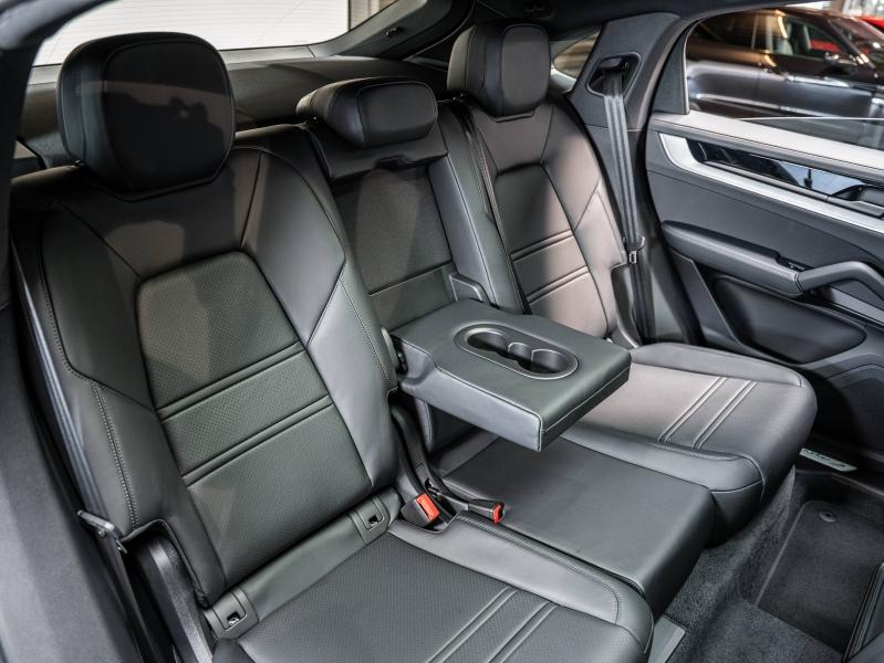 Voitures occasions PORSCHE Cayenne Coupe E-Hybrid Champagne-au-Mont-d'Or