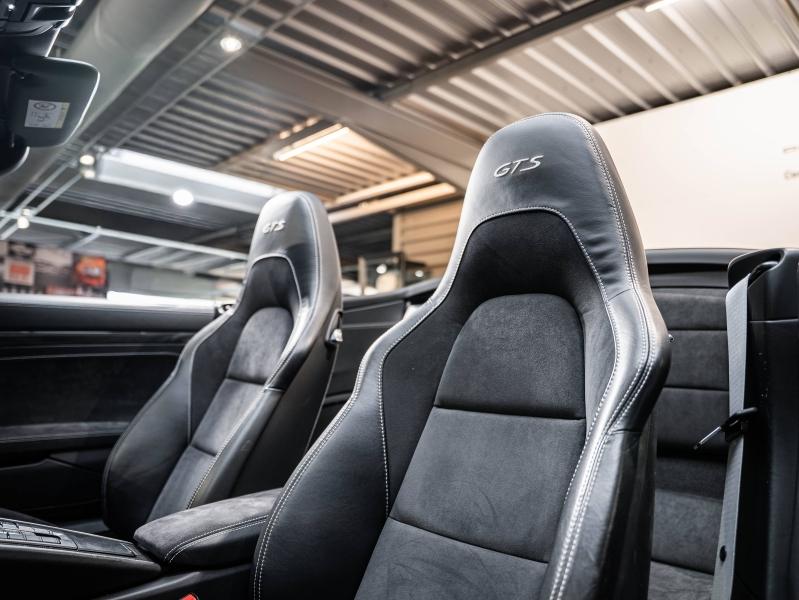 Voitures occasions PORSCHE 911 Cabriolet Carrera 4 GTS Champagne-au-Mont-d'Or