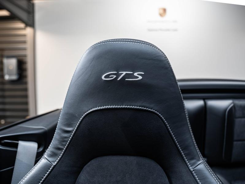 Voitures occasions PORSCHE 911 Cabriolet Carrera 4 GTS Champagne-au-Mont-d'Or
