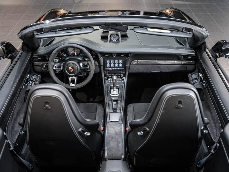 Voitures occasions PORSCHE 911 Cabriolet Carrera 4 GTS Champagne-au-Mont-d'Or